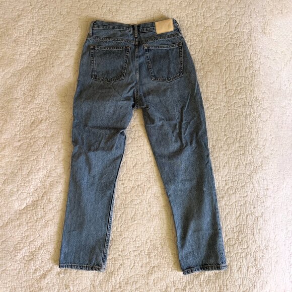 Everlane The ’90s Cheeky® Jean in mid blue - Picture 2 of 2